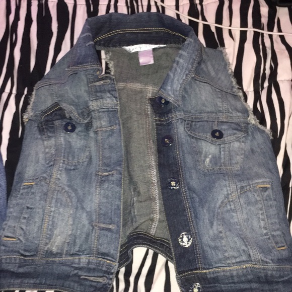 Jean Jacket - Picture 3 of 3